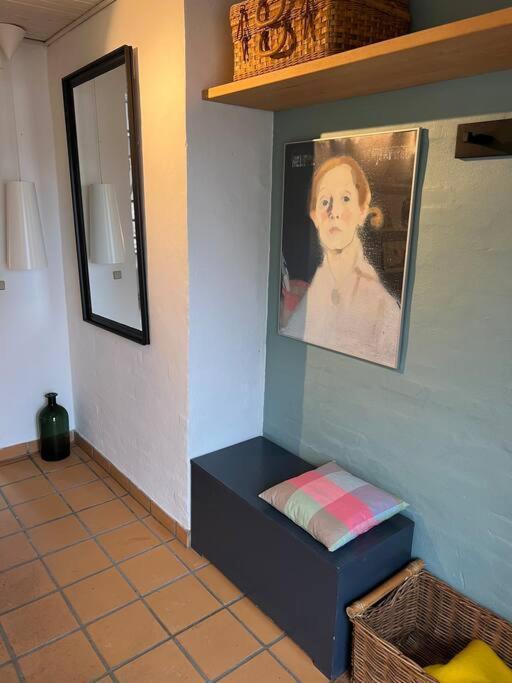 Skont Hus Pa Landet Taet Pa Billund Vila Give Exterior foto